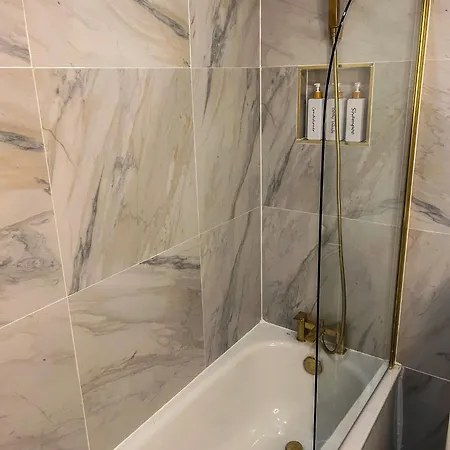 Apartment Beautiful In North West London *