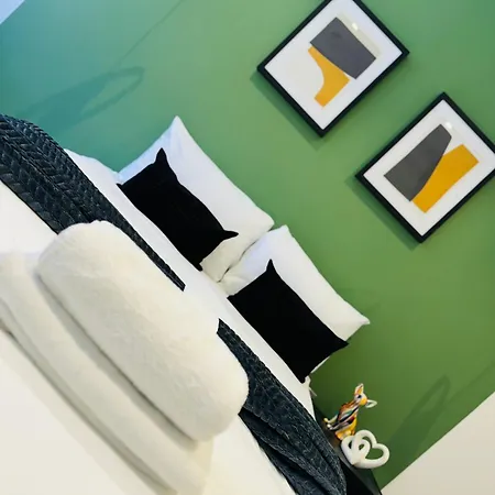 Luxury Flats, Ideal For Tourists *