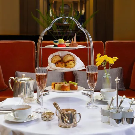 Sheraton Grand Park Lane Hotel 5*