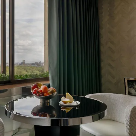 Four Seasons At Park Lane 5*