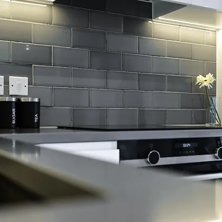 Khayat Homes - The Cosy Cabo - One Bed Apartment London