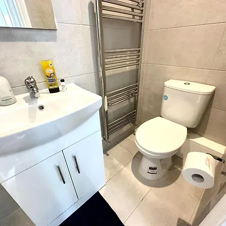 Unique Modern, Private Apartment,15 Mins To London Hendon