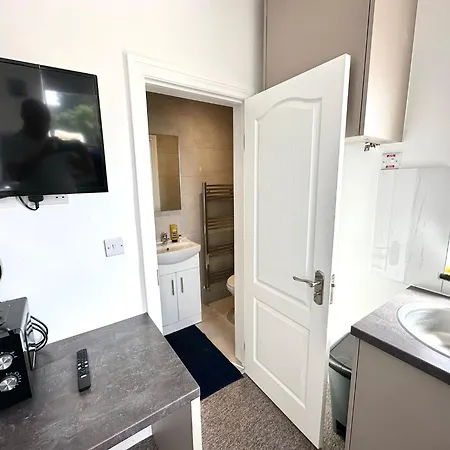 Unique Modern, Private Apartment,15 Mins To London * Hendon
