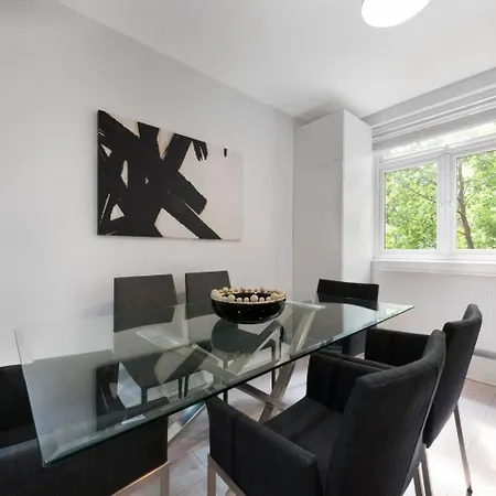 2 Bed Apartment- Finsbury Park Station B * London