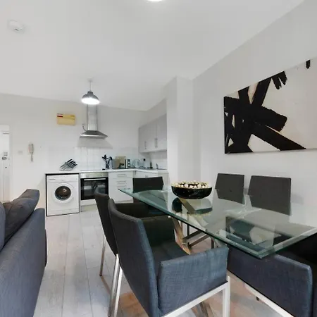 Apartment 2 Bed Apartment- Finsbury Park Station B *