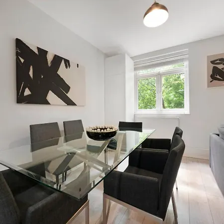 2 Bed Apartment- Finsbury Park Station B Apartment London