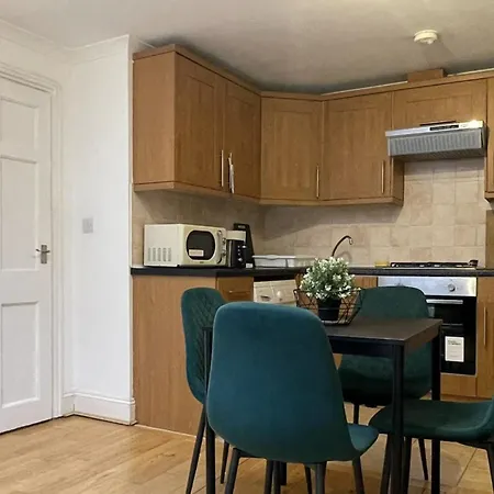 Apartment The Islington Hub London