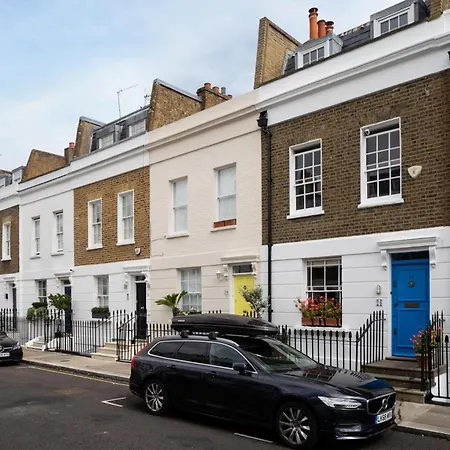 Chelsea 2 Bed House And Garden Holiday home London