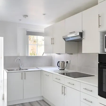 Holiday home Chelsea 2 Bed House And Garden London