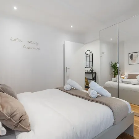 Westferry Road * London