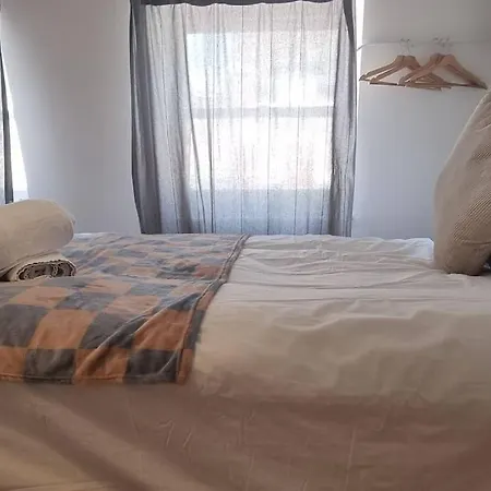 King's Cross Road Private Guest house *