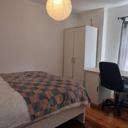 King's Cross Road Private Guest house *