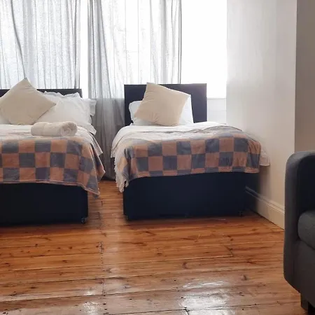 Guest house King's Cross Road Private London