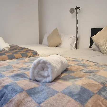 King's Cross Road Private Guest house *