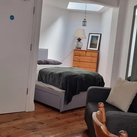 King's Cross Road Private Guest house London