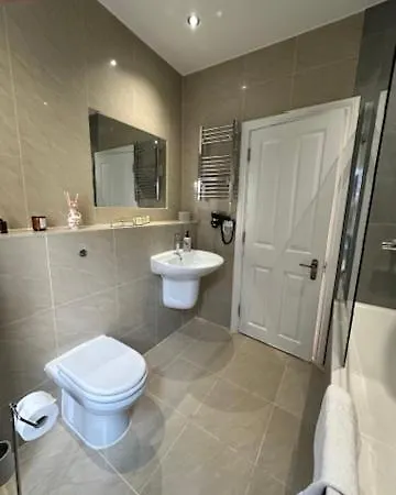Modern Flat In Londres
