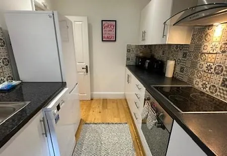 Apartamento Modern Flat In *