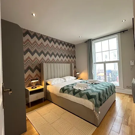 Modern Flat In Londres