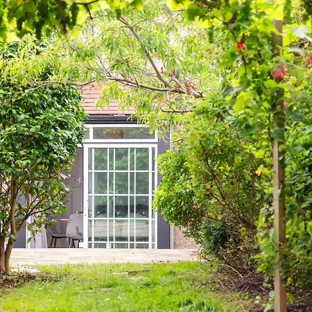 9ra - 4bd House - Wembley Views Holiday home