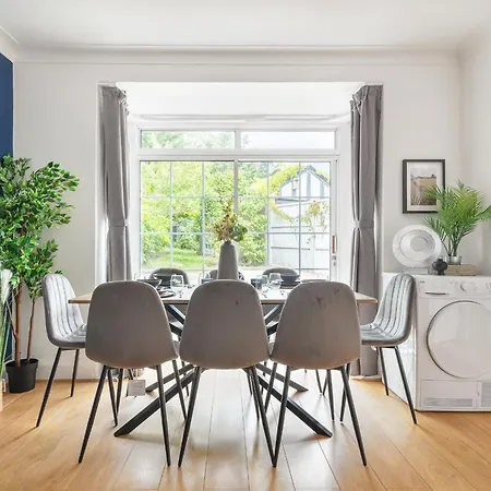 Holiday home 9ra - 4bd House - Wembley Views London