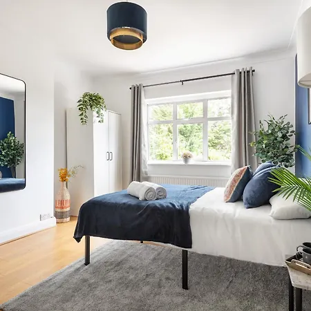 Holiday home 9ra - 4bd House - Wembley Views London