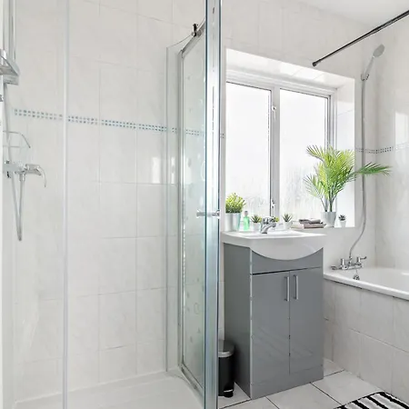 9ra - 4bd House - Wembley Views * London
