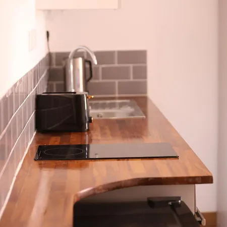 Apartment Stylish Escape London