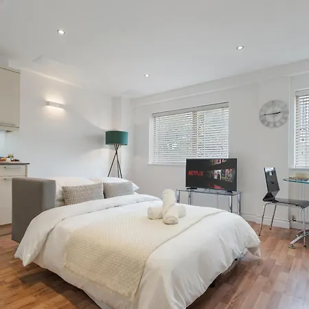 Holiday home Westferry Road