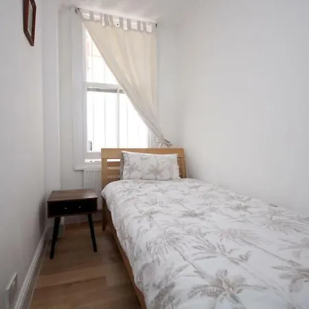 Apartment Lovely Kensington Flat *