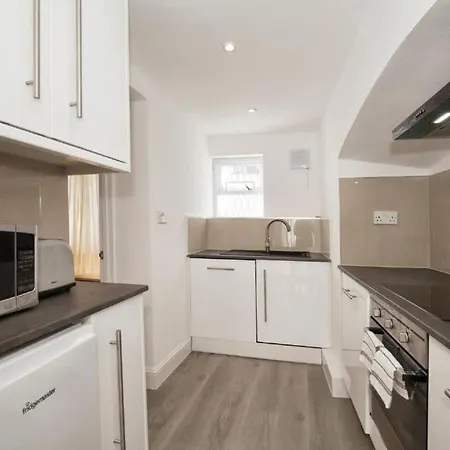 Lovely Kensington Flat London