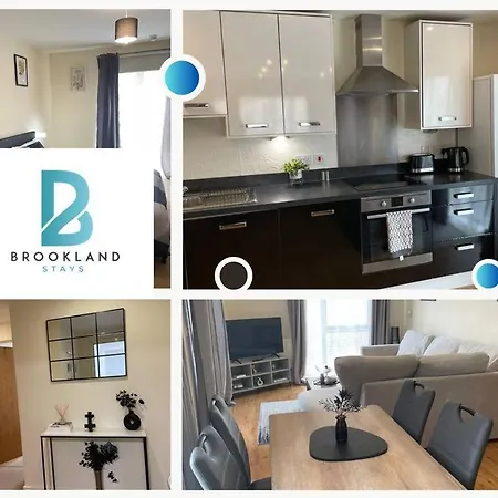 Two Bedroom House By Brookland Serviced Short Lets With Free Wifi & Parking Holiday home