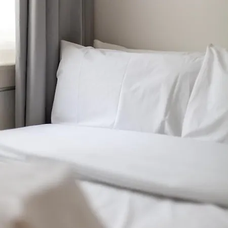Cozy & Charming 2-bedroom Flat In Prime Apartment *