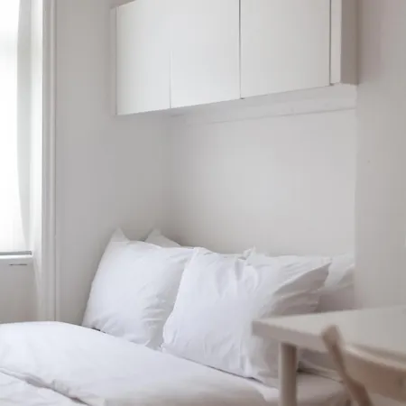 Apartment Cozy & Charming 2-bedroom Flat In Prime London