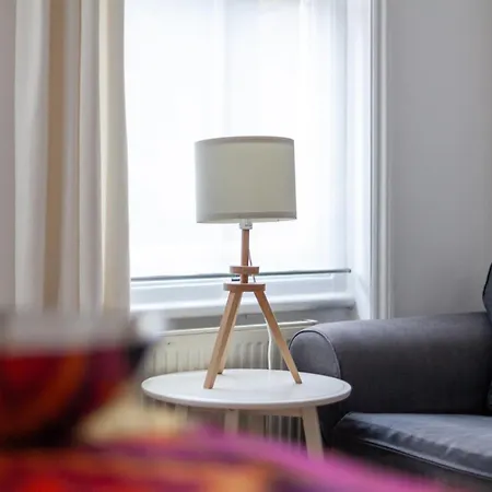 Cozy & Charming 2-bedroom Flat In Prime Apartment