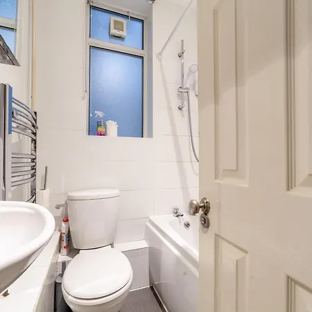 Appartement Cozy & Charming 2-bedroom Flat In Prime Londres