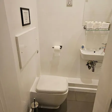Classic For 4 In Piccadilly Soho Vr3 *