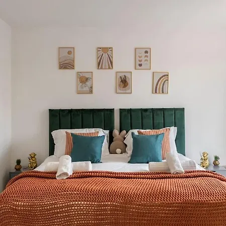 Apartment The Velvet Retreat