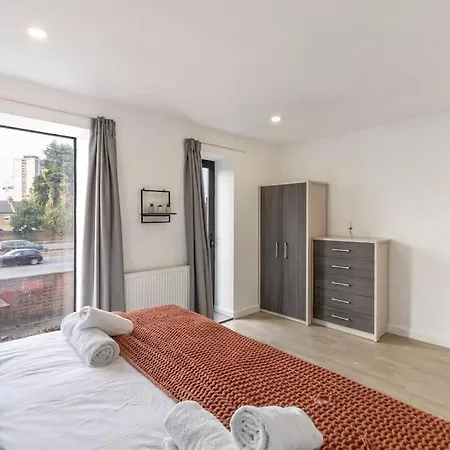 The Velvet Retreat Apartment *
