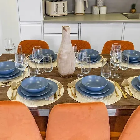 The Velvet Retreat Apartment