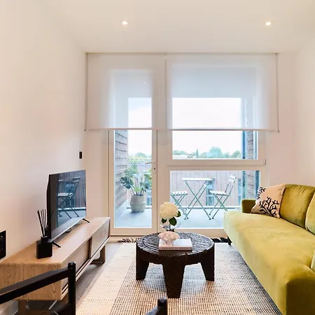 The Tottenham Sanctuary - Adorable 1bdr Flat With Balcony