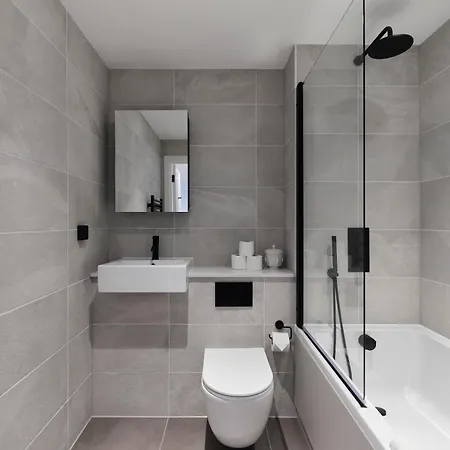 Apartment The Tottenham Retreat - Homely 2bdr Flat With Balcony London