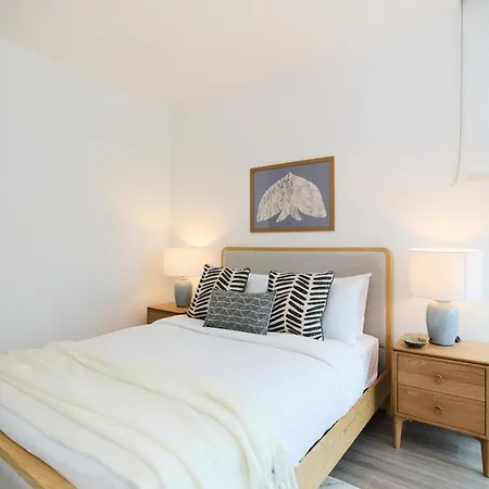 The Tottenham Retreat - Homely 2bdr Flat With Balcony * London