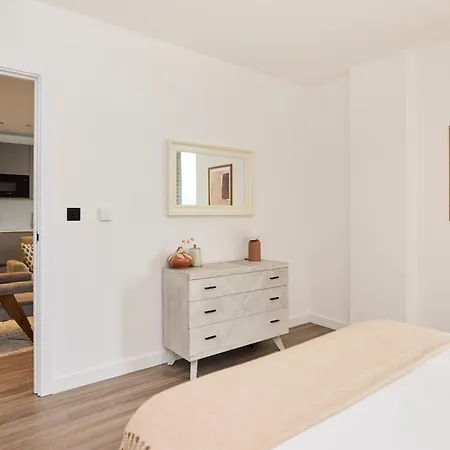 Apartment The Tottenham Escape - Lovely 2bdr Flat With Balcony