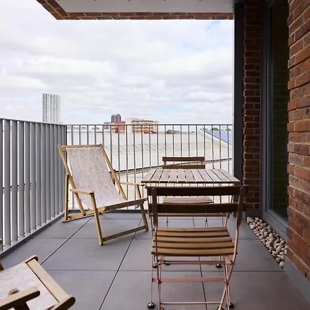 Apartment The Tottenham Escape - Lovely 2bdr Flat With Balcony