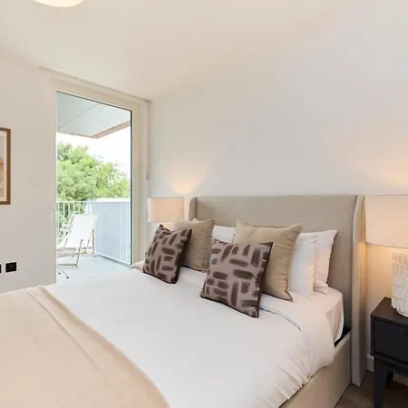 The Tottenham Escape - Lovely 2bdr Flat With Balcony *