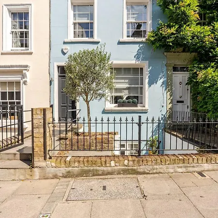 Delightful Notting Hill 2 Bed House With Garden Hébergement de vacances Londres