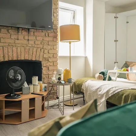 With Free Wifi Apartment