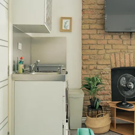With Free Wifi Apartment *