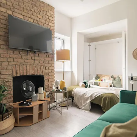 Apartment With Free Wifi London