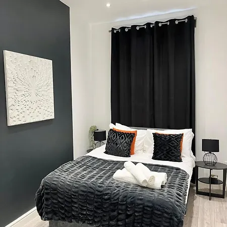 Appartamento Modern Broadway -2 Mins To Tube & Well-equipped Ealing